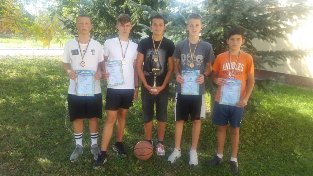 IMG-1b67557ae9d1dceacda2aba22b159834-V